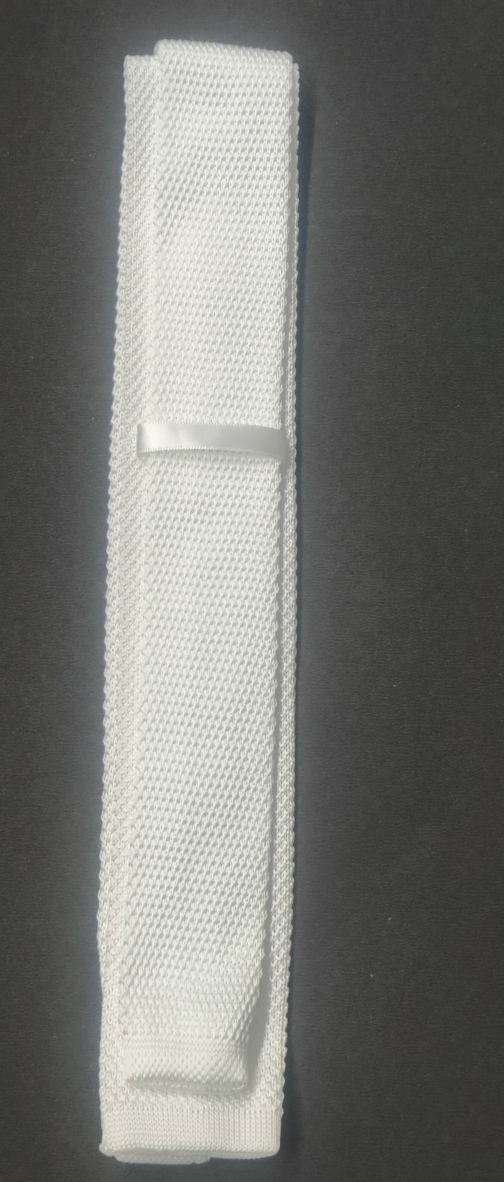 INDIAN TIE